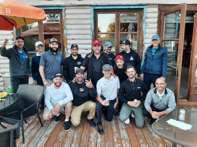 Les boys du tournoi de golf Les légendes d'automne